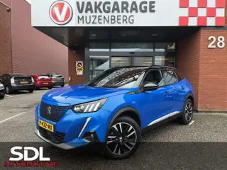 Peugeot e-2008 EV GT Pack 50 kWh // SCHUIF-KANTELDAK // DODEHOEK // LEDER-ALCANTARA // FULL LED // A