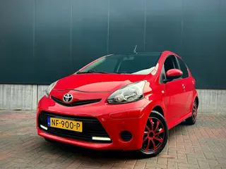 Toyota Aygo 1.0 VVT-i Aspiration * Navi * Airco * 5-Deurs * Goed Onderhouden *