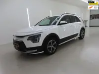 Kia Niro 1.6 GDi Hybrid DynamicPlusLine Pano, Trekhaak, Leer, Stuur/Stoelverwarming
