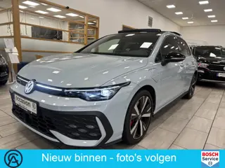 Volkswagen Golf 1.5 eHybrid GTE / NIEUWSTAAT / NAVI / PANO /