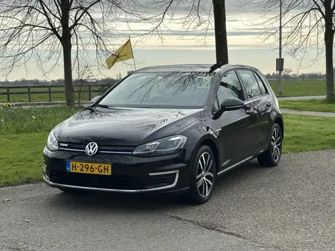 Volkswagen e-Golf E-DITION Dealer auto * Nette staat