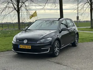 Volkswagen e-Golf E-DITION Dealer auto * Nette staat