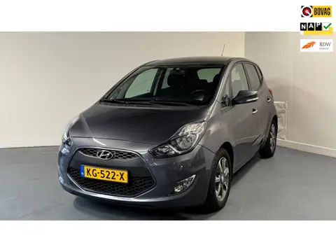 Hyundai Ix20 1.4i Go! | NL-AUTO | TREKHAAK | NAVI + BLUETOOTH | PARKEERSENS. | CAMERA |