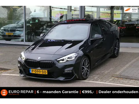 BMW 2-serie Gran Coupé 220i Business Edition Plus M-PAKKET PANO-DAK NL-AUTO!
