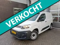Citroen Berlingo 1.2 PureTech Club | Benzine euro 6.3 | Carplay | Trekhaak | Airco | Navigatie | Par