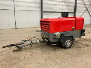 Doosan 7/51 (bj 2014)