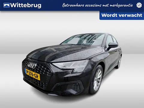 Audi A3 Limousine 30 TFSI Pro Line / AUTOMAAT/ CRUISE/ PARK. SENSOREN + CAMERA/ CLIMA/ DIGITAL DASH/