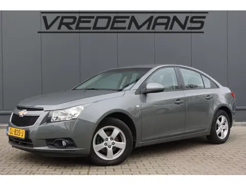 Chevrolet Cruze 1.6 LE