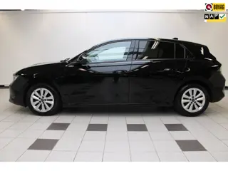 Opel Astra 1.2 Business Edition - Camera, PDC, Stoel- & Stuur verwarmd en NAP