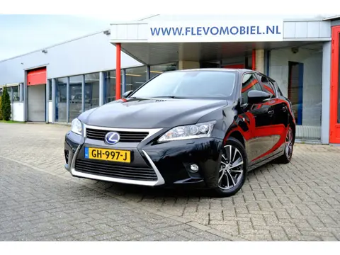 Lexus CT 200h Aut. Navi|Clima|Cam|LMV|Alcantara