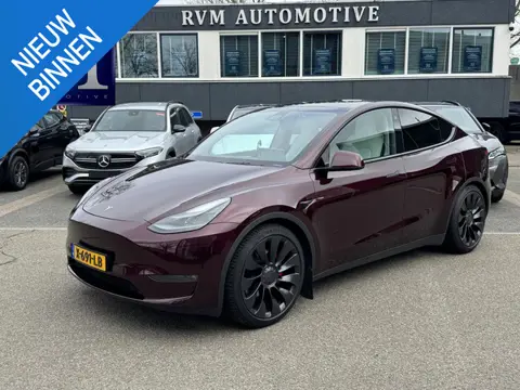 Tesla Model Y Performance AWD 75 kWh AFNEEMBARE TREKHAAK| CHERRY RED| VOLLEDIGE TESLA GARANTIE TOT 1