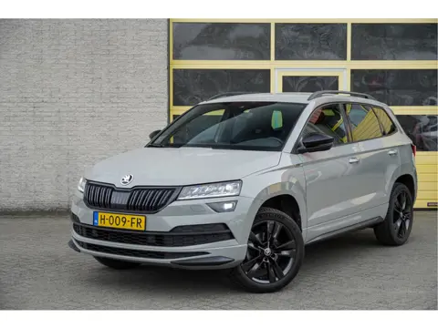 Škoda Karoq 1.5 TSI ACT 150PK! Automaat Sportline Business BJ2020 Lmv 18" | Led V+A | Pdc | Keyless 