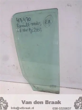 Renault Modus 2004-2013 Driehoekraam rechts achterportier