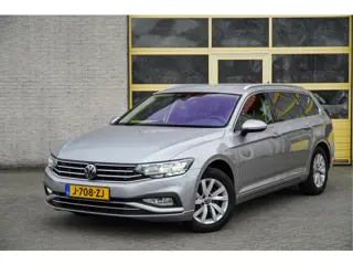 Volkswagen Passat Variant 1.5 TSI 150PK! Automaat Comfort Business 2020 Lmv 16" | Led V+A | Pdc | Ke