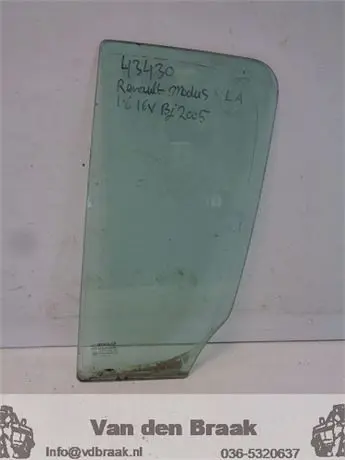 Renault Modus 2004-2013 Driehoekraam links achterportier