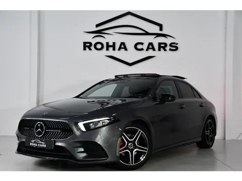 Mercedes-Benz A-klasse A200 AMG Pano*Camera*Keyless