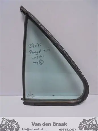 Peugeot 306 5 deurs 1993-2001 Scheerraam links achter
