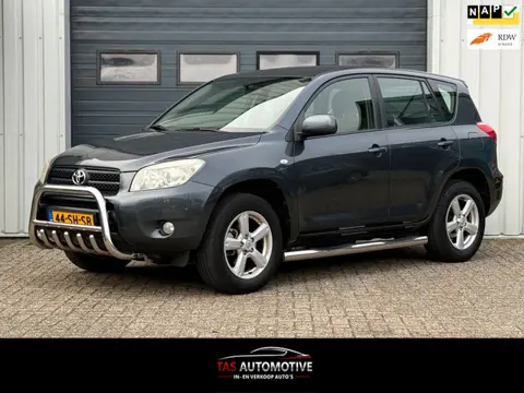 Toyota RAV4 2.0 VVTi Linea Sol 4x4 / CLIMA / CRUISE / PDC