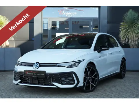 Volkswagen Golf 2.0 TSI GTI 265pk Panoramadak/HarmanKardon/Camera