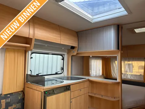 Home-Car Racer Sunset 45 FRANS BED TOILET VOORTENT