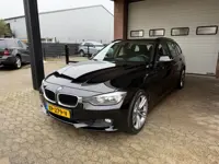 BMW 3-SERIE 328i 2.0 Touring stoelverwarming trekhaak