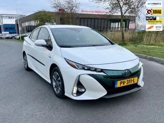 Toyota Prius 1.8 Plug-in Business Plus, Aut, Acc, Cam, Keyless, Pdc, Navi, HU display, Stoelvrw, JBL