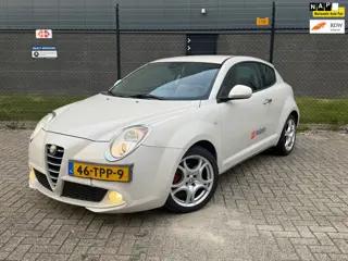 Alfa Romeo MiTo 1.3 JTDm ECO |Distinctive| |Navi| |CruiseControl|