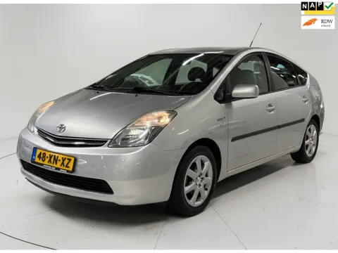 Toyota Prius 1.5 VVT-i Comfort Parkeersensoren!