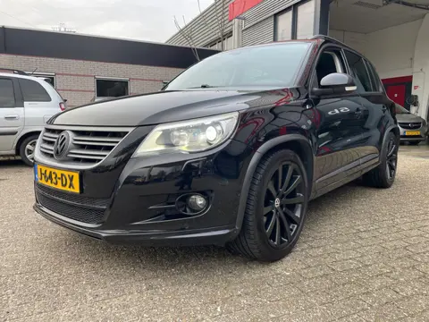 Volkswagen Tiguan 2.0 TSI Sport&Style 4Motion r line top staat
