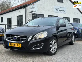 Volvo S60 1.6 T4 Kinetic zeer keurige auto !