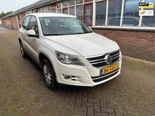 Volkswagen Tiguan 2.0 TSI NAVI AIRCO SCHADEVRIJ NAVI APK