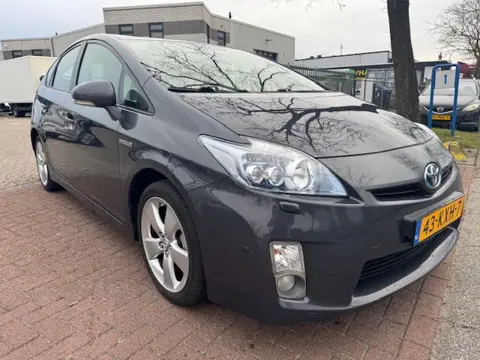 Toyota Prius 1.8 Dynamic Airco/ECC,Navigatie,HUD,Camera