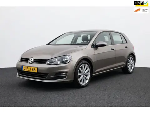 Volkswagen Golf 1.2 TSI Highline | Camera | 2e eigenaar | Cruise | Climate | NAP | Garantie mogelijk