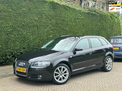 Audi A3 Sportback 2.0 FSI AIRCO/LEER//PDC/RIJDT GOED/150PK!!