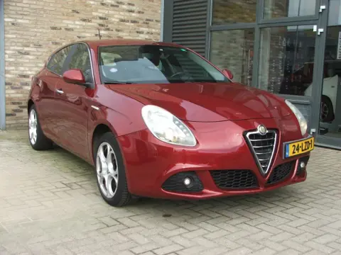 ALFA ROMEO GIULIETTA 1.4 16V Turbo 88KW Distinctive Alfa Romeo Rosso