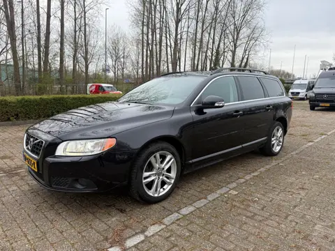 Volvo V70 2.0 D3 Summum Leder Cruise PDC