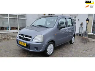 Opel Agila 1.2-16V Essentia van 2e eigenaar , APK tot 21-12-26 en 2445 km geleden grote beurt gehad 