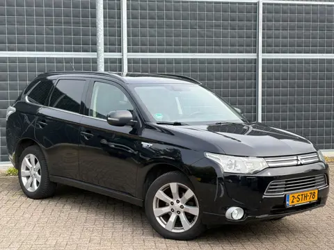 Mitsubishi Outlander 2.0 PHEV instyle