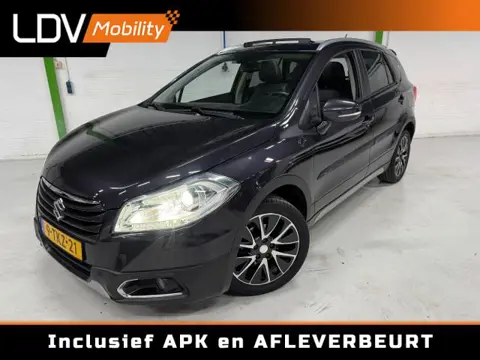 SUZUKI SX4 1.6 EXPRESSIVE / Automaat / Camera / Trekhaak / Stoelverwarming / PDC / Dealer onderhouden.