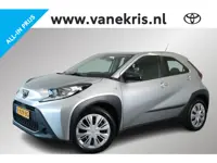Toyota Aygo X 1.0 VVT-i MT Play, Camera, Apple Carplay, Android Auto, Cruise Control!