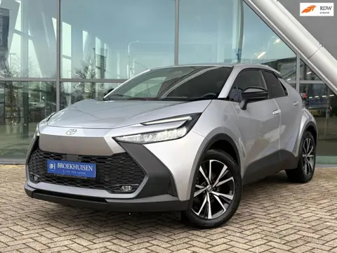 Toyota C-HR 2.0 Plug-in Hybrid 220pk Dynamic Camera / Stoelverwarming / 10 Jaar Garantie
