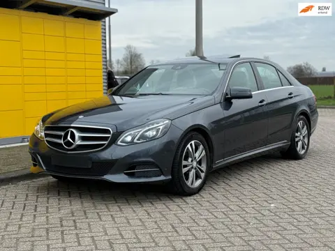 Mercedes-Benz E-klasse 200 CDI Avantgarde Bj 2013 Xenon Led schuifdak Dealer ondh