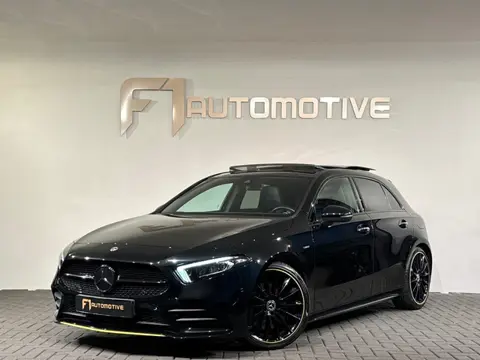 Mercedes-Benz A-klasse 250 AMG Premium+ Pano|Keyless|Camera|