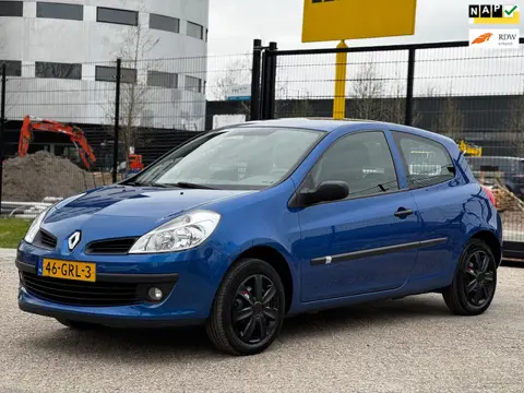 Renault Clio 1.2-16V Special Line