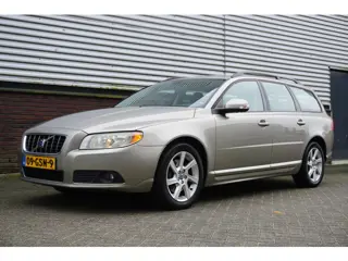 Volvo V70 2.4D 163PK Ocean Race/Leer/Trekhaak/Nette staat/ 17 Inch.LMV.