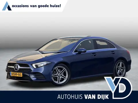 Mercedes-Benz A-klasse 180 Business Solution AMG | Apple Carplay/Camera/18-inch/Navigatie/Trekhaak a