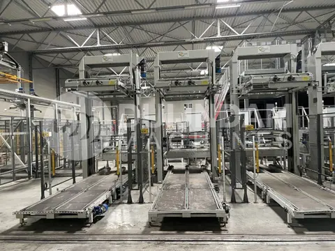 Sorma PAL 108D palletiseerinstallatie met 3 palletiseerders