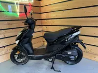 AGM Bromscooter Brash (bj 2020, automaat)
