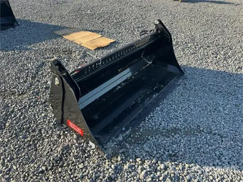 Giyi 1828 mm Multi-Purpose Skid Steer Bucket (Unus