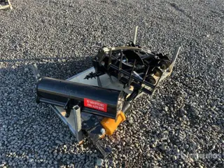 QUANTITY of (8) VICSEC Mini Excavator Attachment (bj 2026)